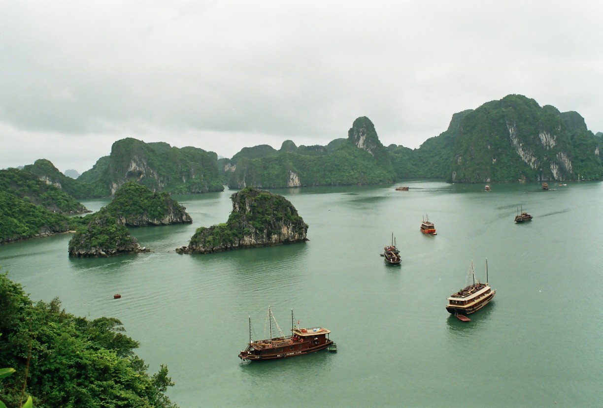halong bay