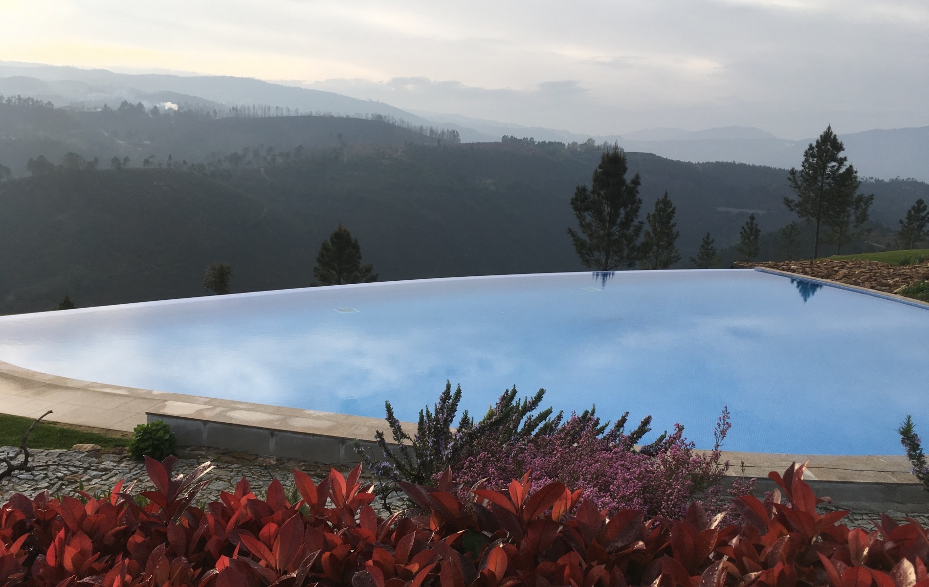 Melhores hotéis com piscina em Portugal
