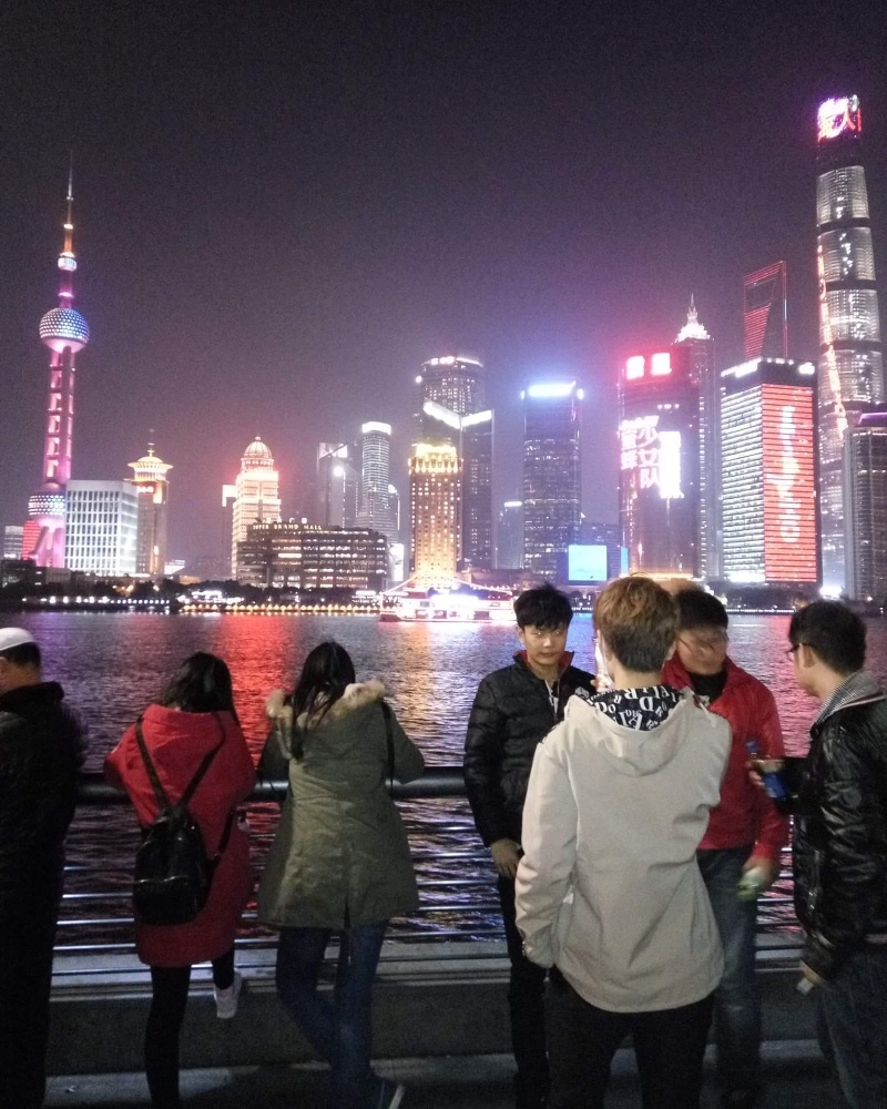 Duas semanas pela China Grandiosa, Comunista e Capitalista